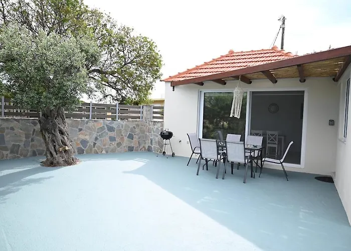 Myrteni בית נופש יאליסוס